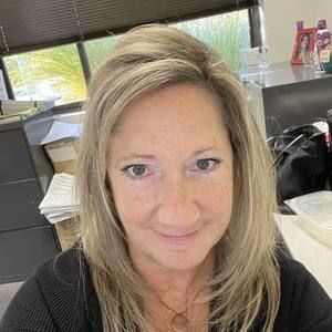 Meet your Posher, Dara